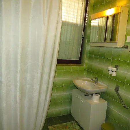 Apartment Fuer 2 Personen Ca 25 Qm In Medulin, Istrien Suedkueste Von Istrien Medulin